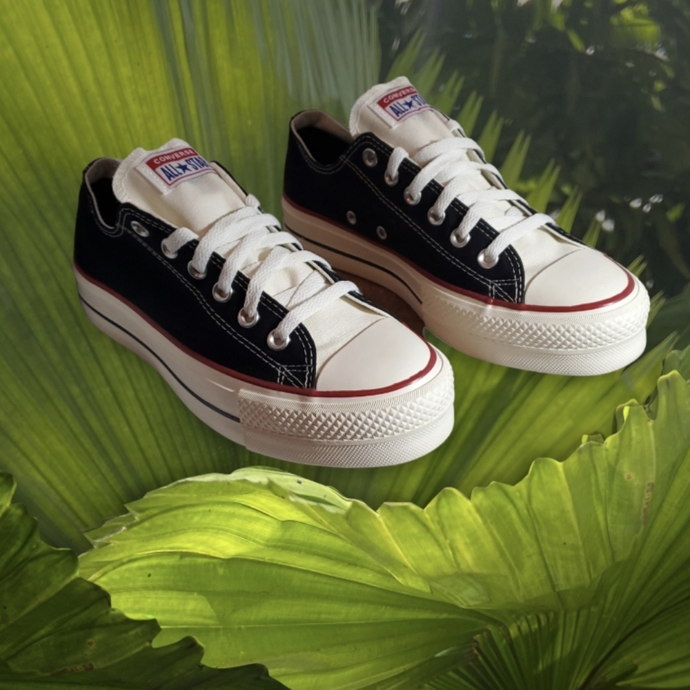 NWOT CONVERSE  CTAS LIFT OX PLATFORM BY YOU WOMEN'S sz 8.5 /565503C
